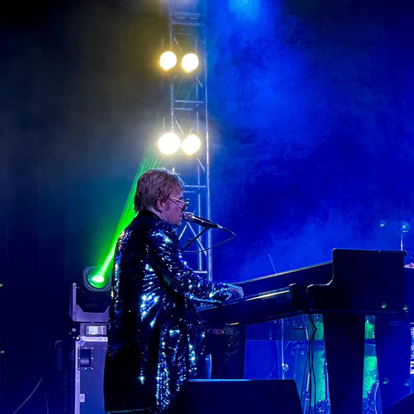 Sir Elton – Las Vegas show photo